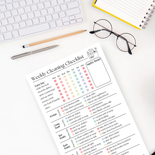 50-PAGE NOTEPAD | WEEKLY CLEANING CHECKLIST