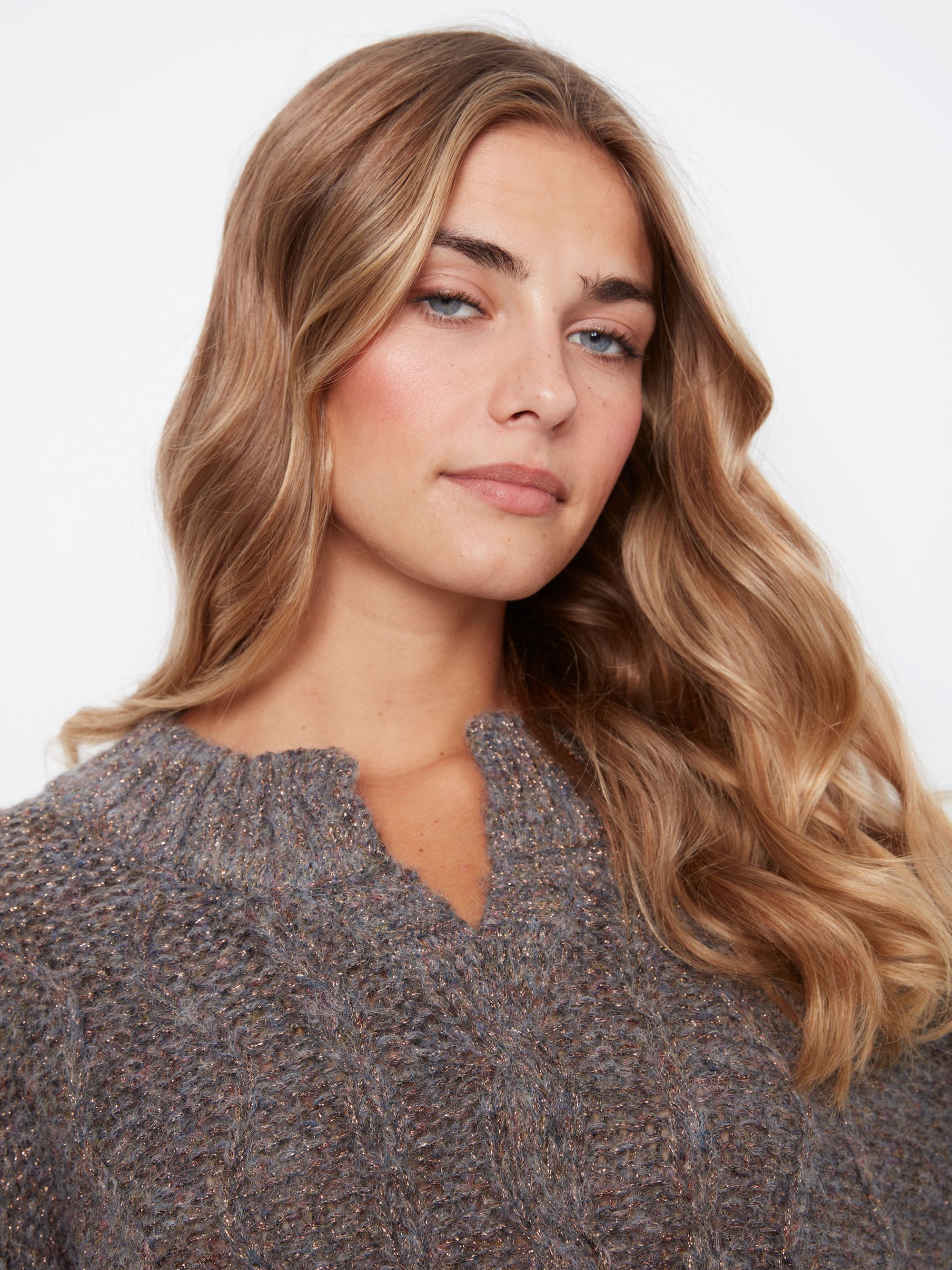 PULLOVER SWEATER | METALLIC FLEX YARN