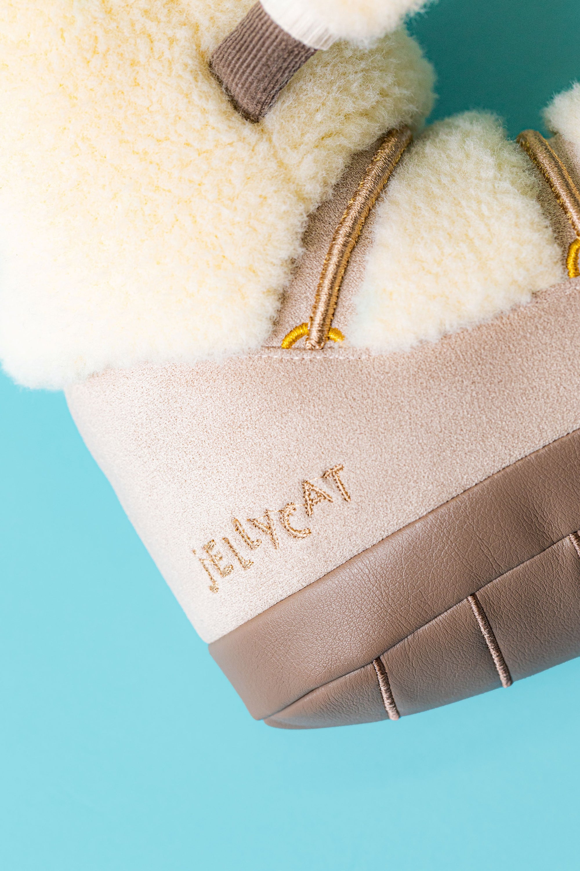 JELLYCAT | AMUSEABLES PERTA SNOW BOOT-Uncategorised-JELLYCAT-Coriander