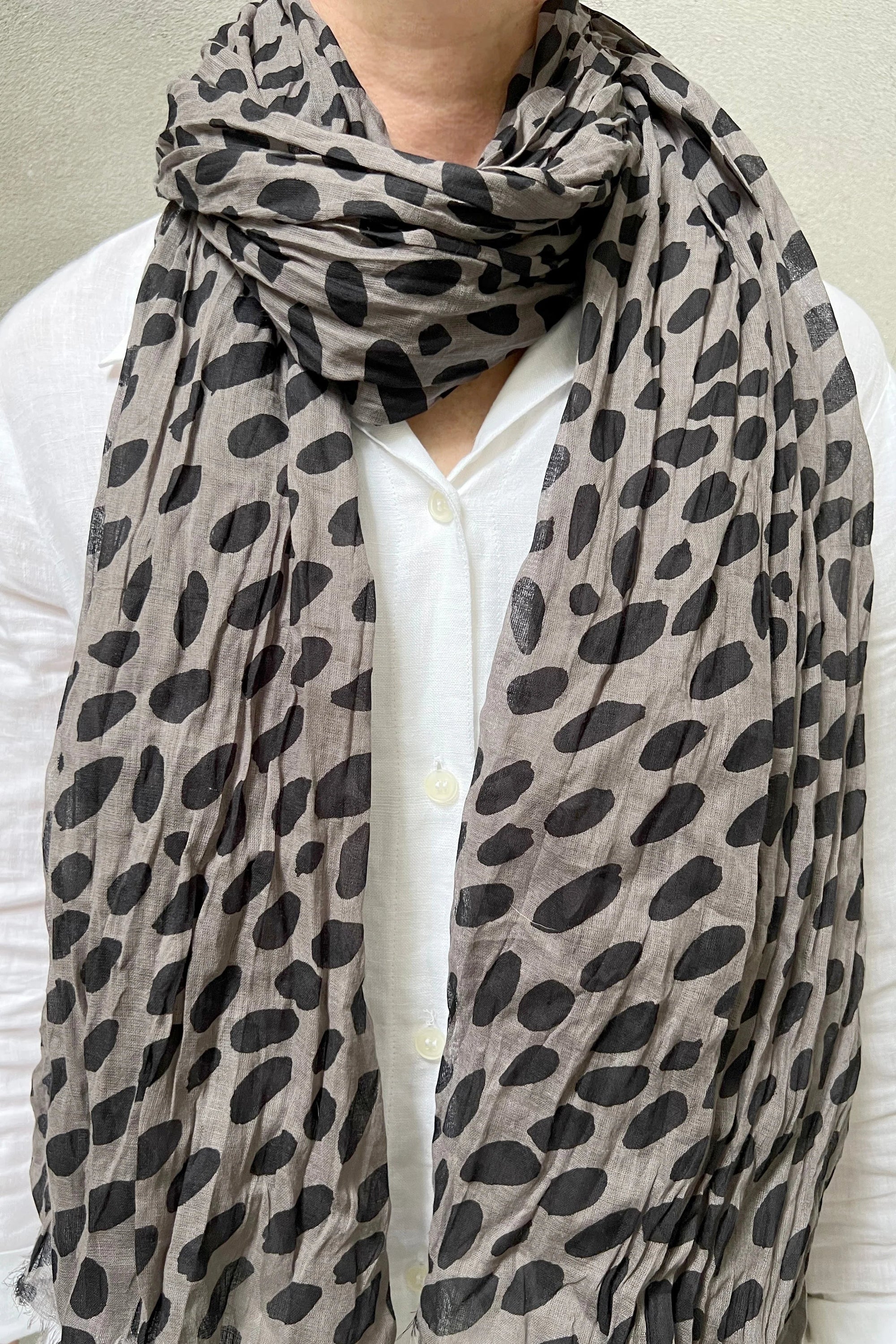 CHEETAH COTTON SCARF - BLACK/GREY-Scarves & Wraps-SEE DESIGN-Coriander