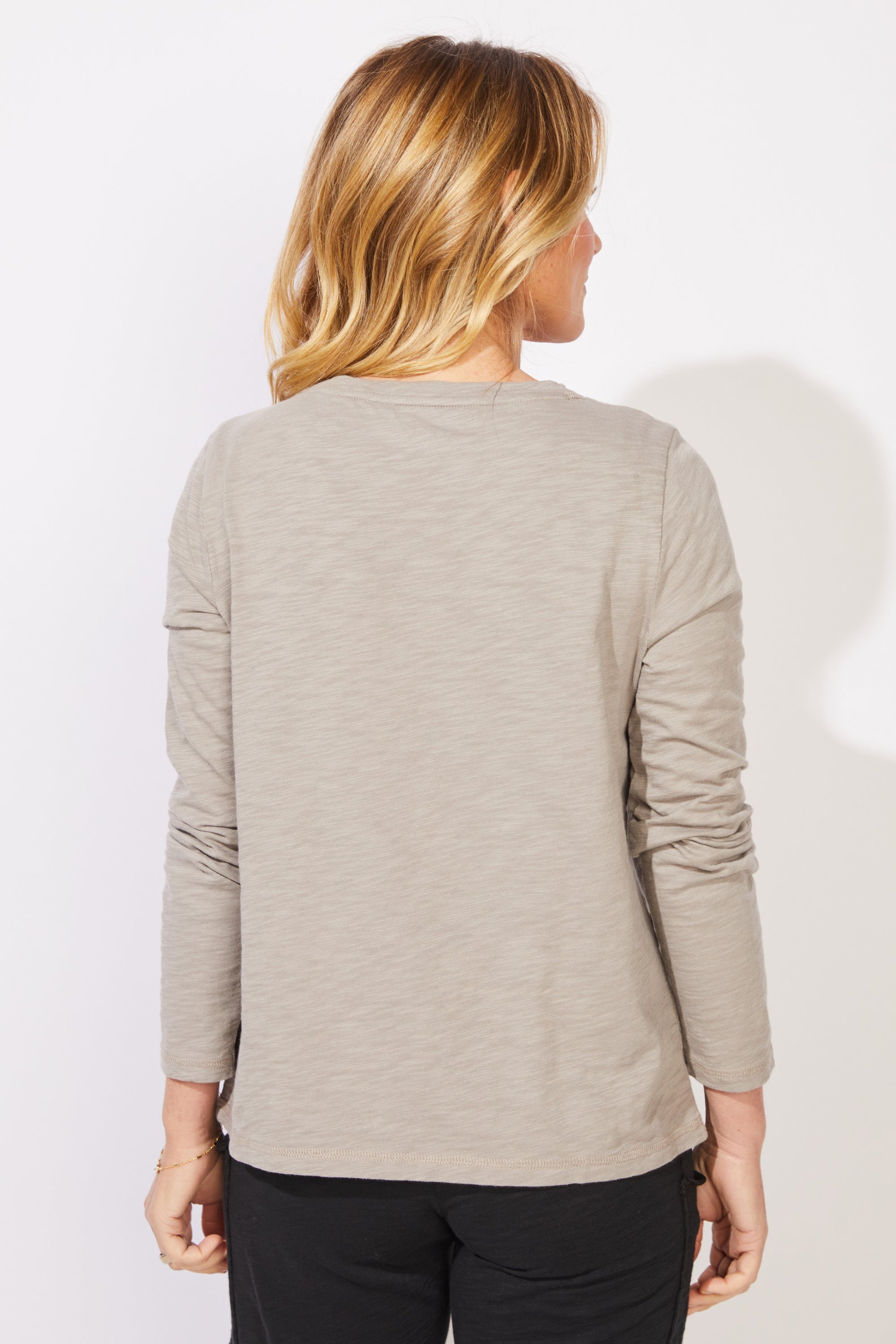 CREW NECK TEE | SNEAKY CAT-Tops-ESCAPE-Coriander