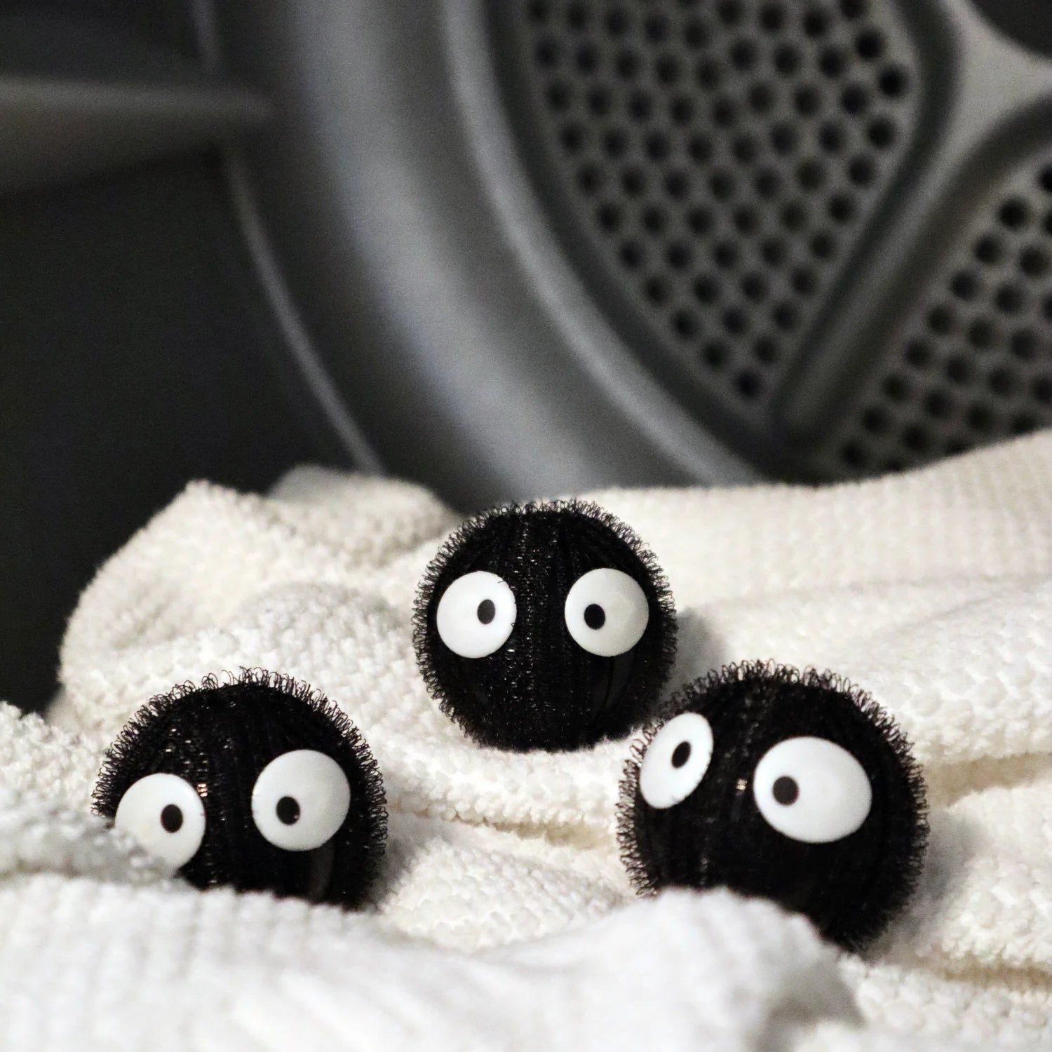 DRYER BALLS | LAUNDRY BUDDIES-Home-KIKKERLAND DESIGNS-Coriander