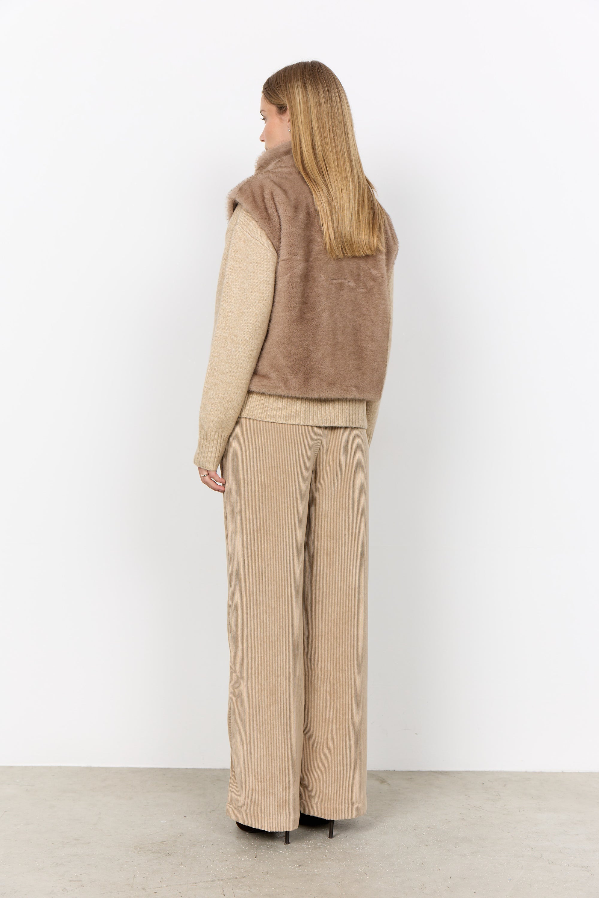 FAUX FUR VEST | HAYE