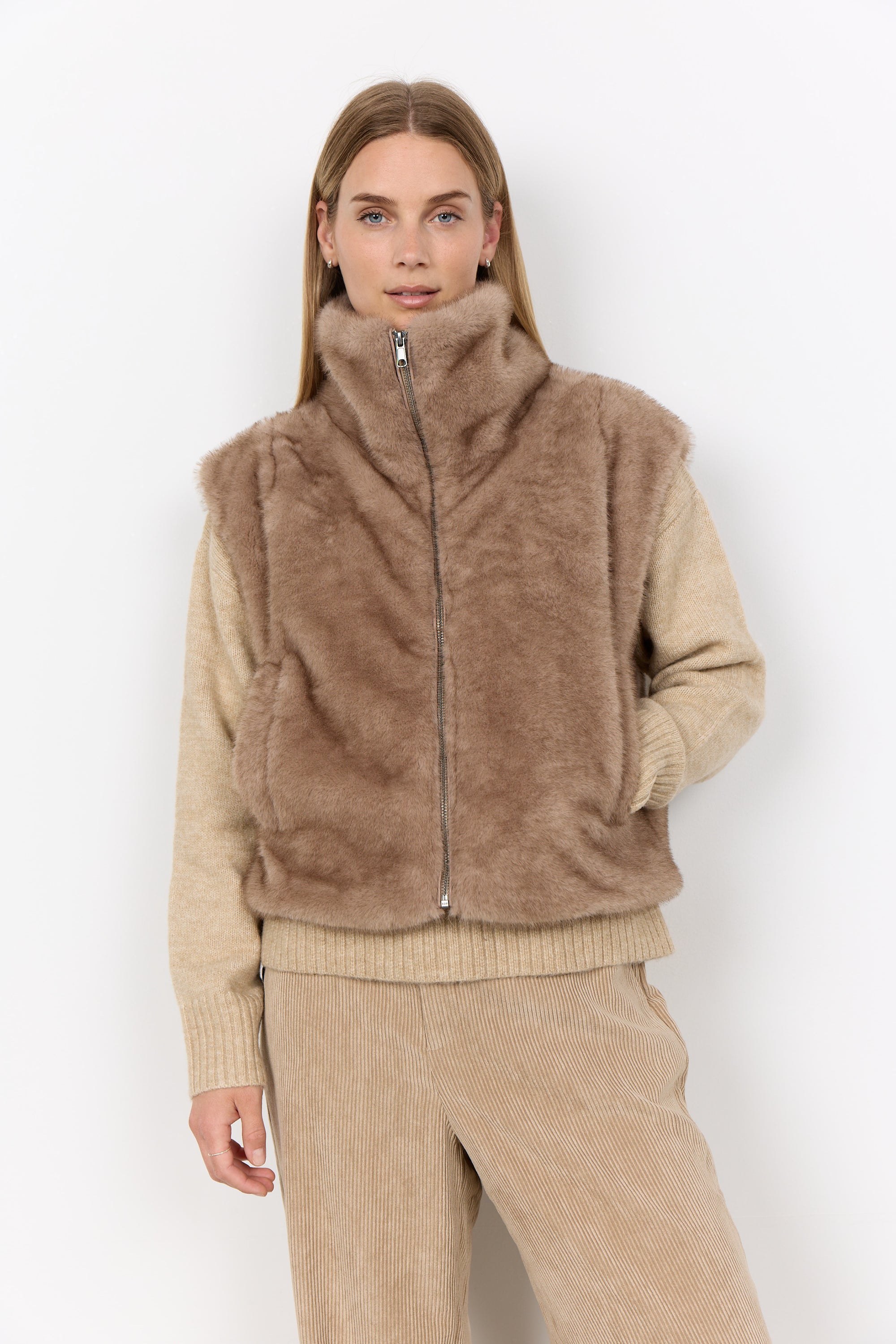 FAUX FUR VEST | HAYE