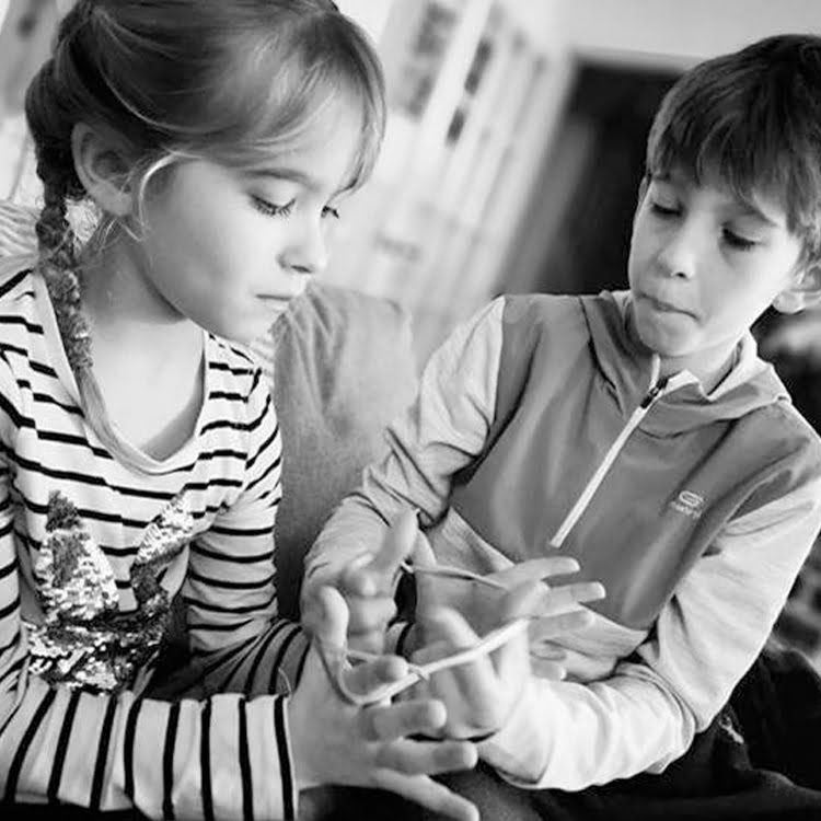 GAME | CAT'S CRADLE STRING-Fun and Games-HOUSE OF MARBLES-Coriander