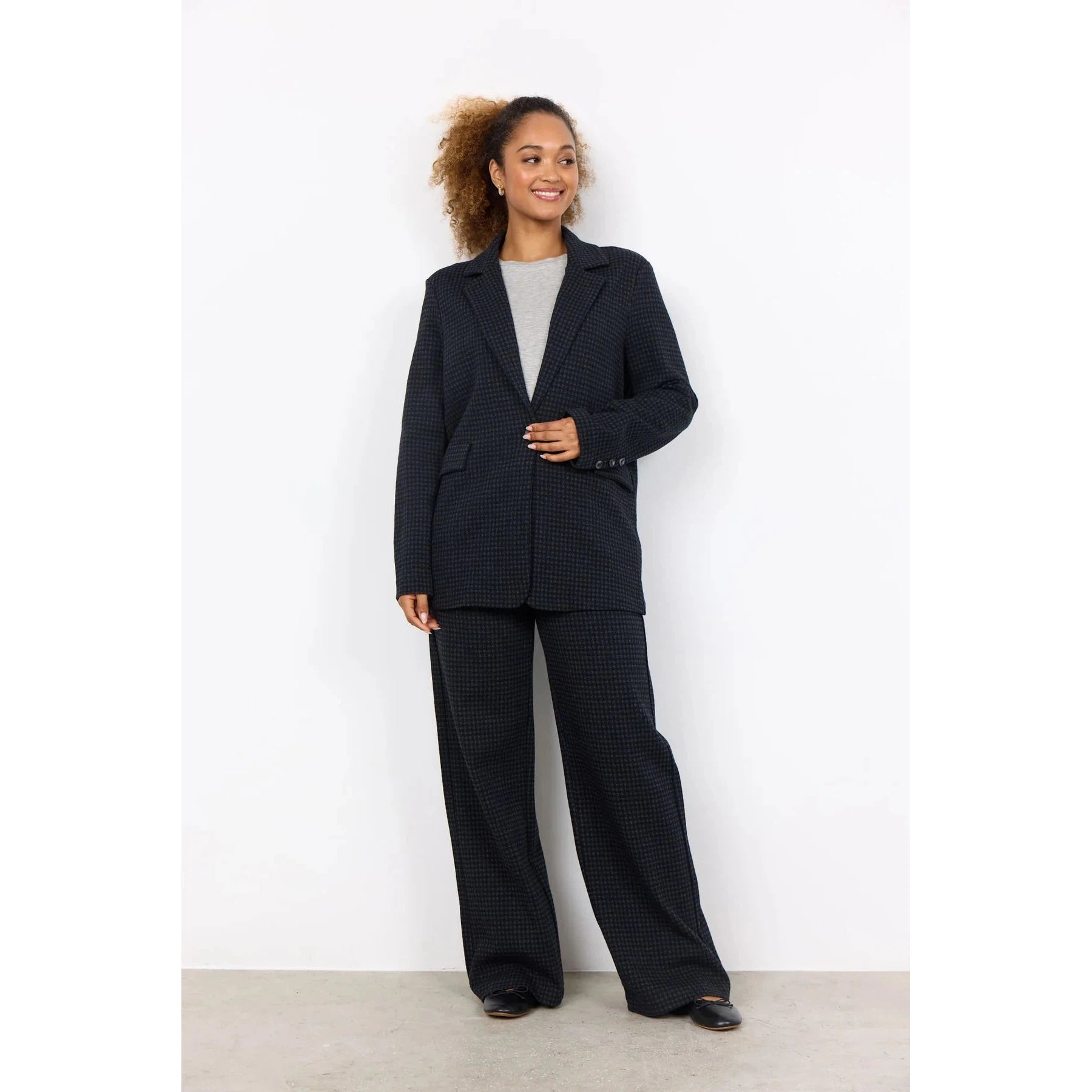 ISOBEL BLAZER-Jackets & Sweaters-SOYACONCEPT-SMALL-BLACK COMBIN-Coriander