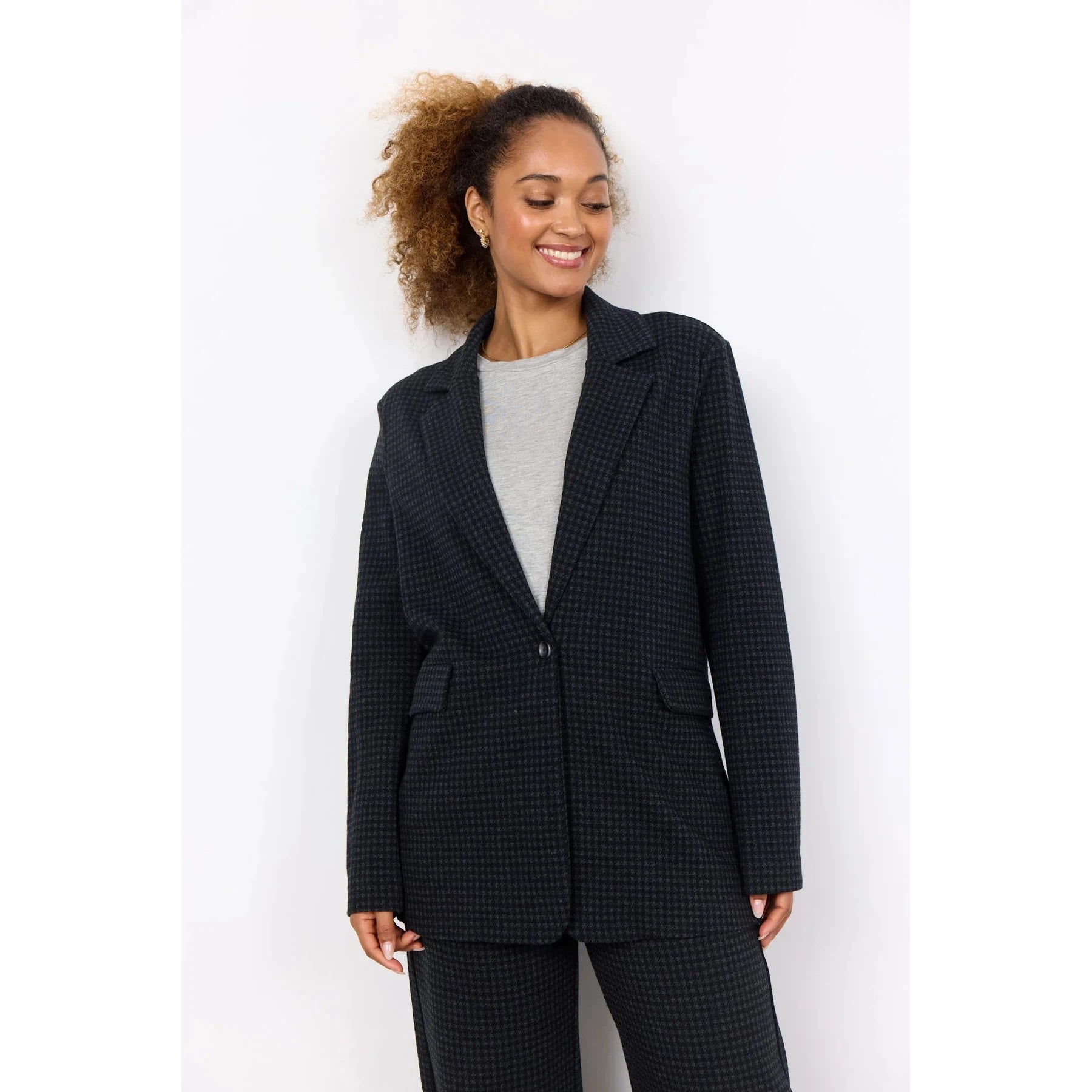 ISOBEL BLAZER-Jackets & Sweaters-SOYACONCEPT-SMALL-BLACK COMBIN-Coriander