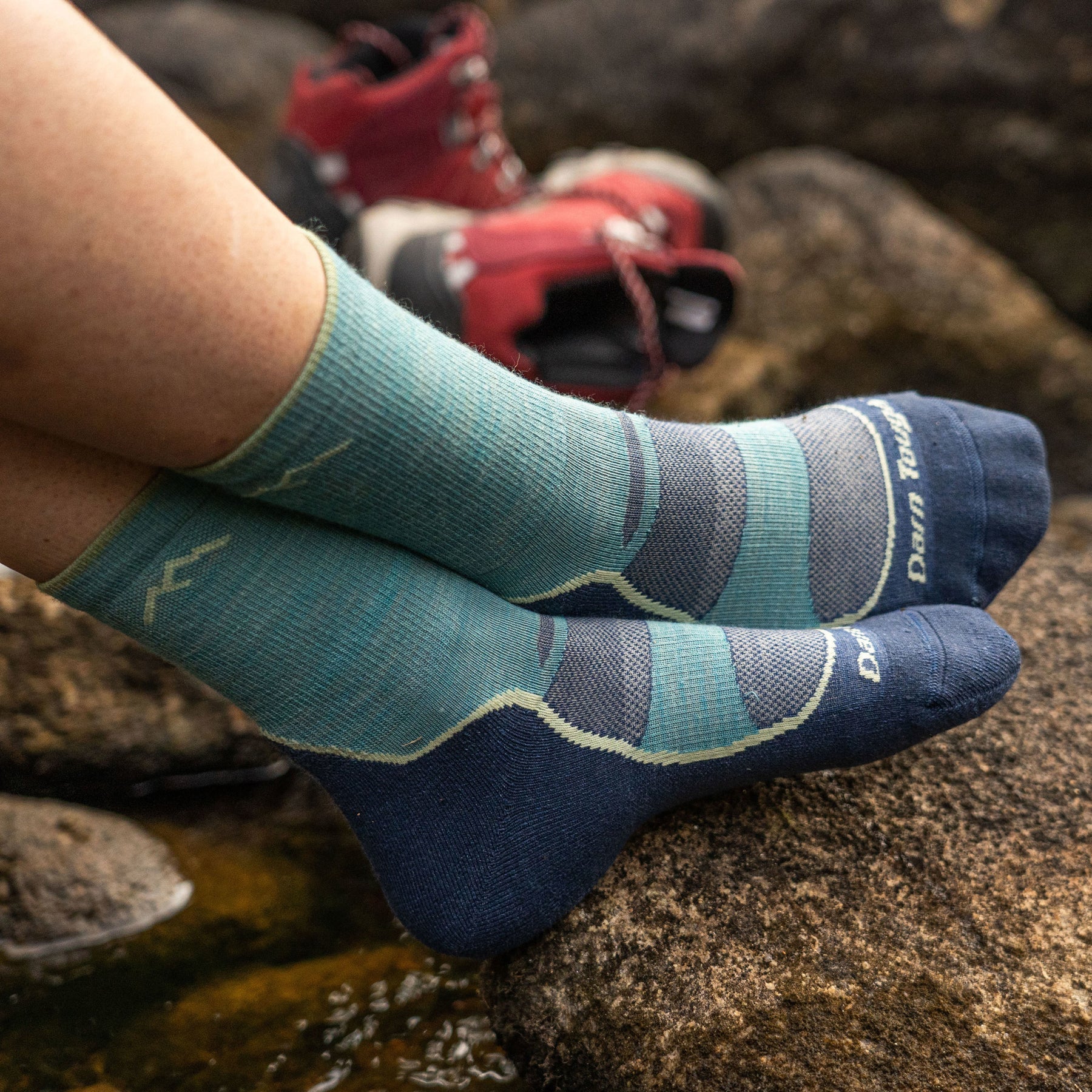 LIGHT HIKER MICRO CREW WOMEN'S SOCKS-Socks & Footwear-DARN TOUGH-Coriander