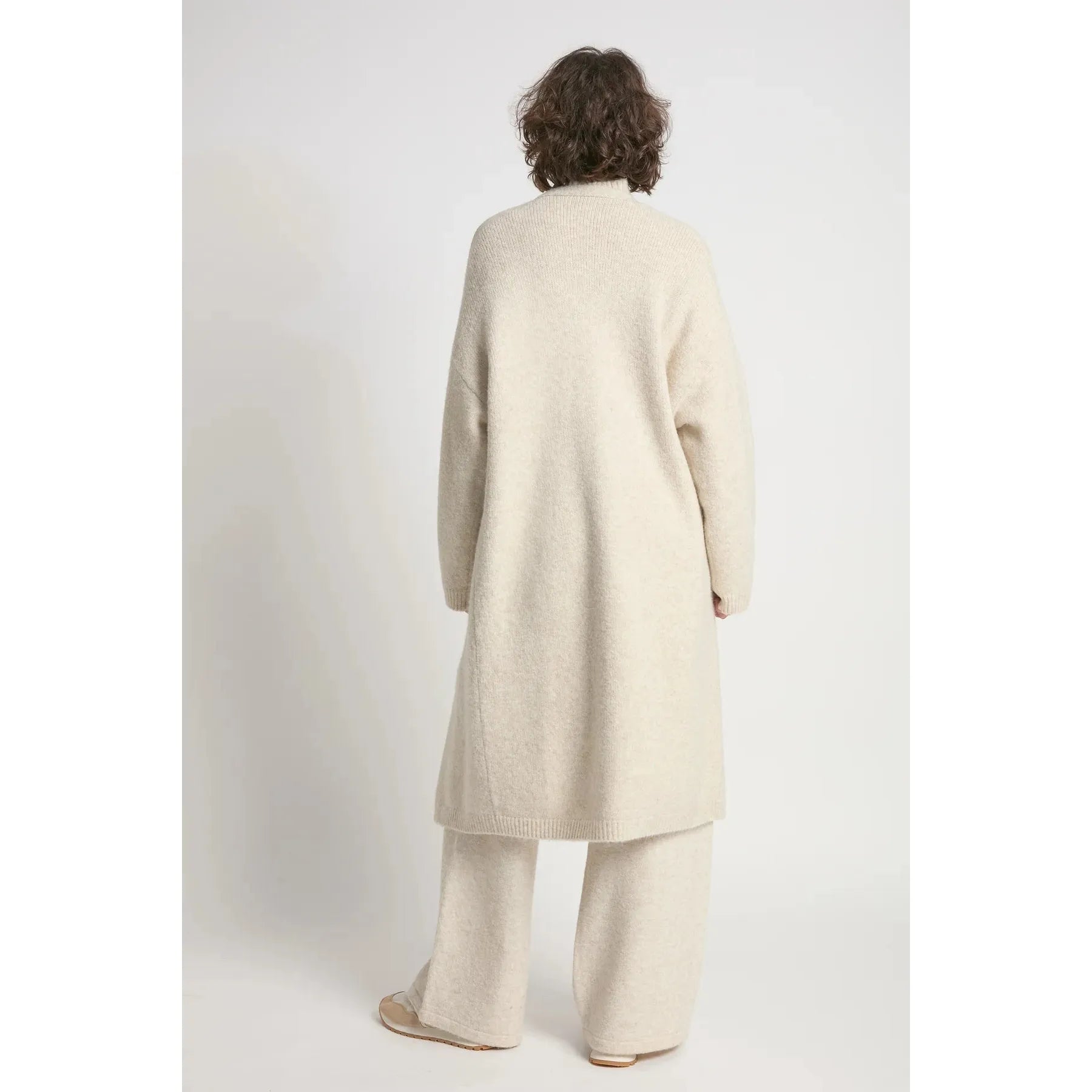 LONG CARDIGAN | SOFT FLOWING-Jackets & Sweaters-LOOK BY M-Coriander