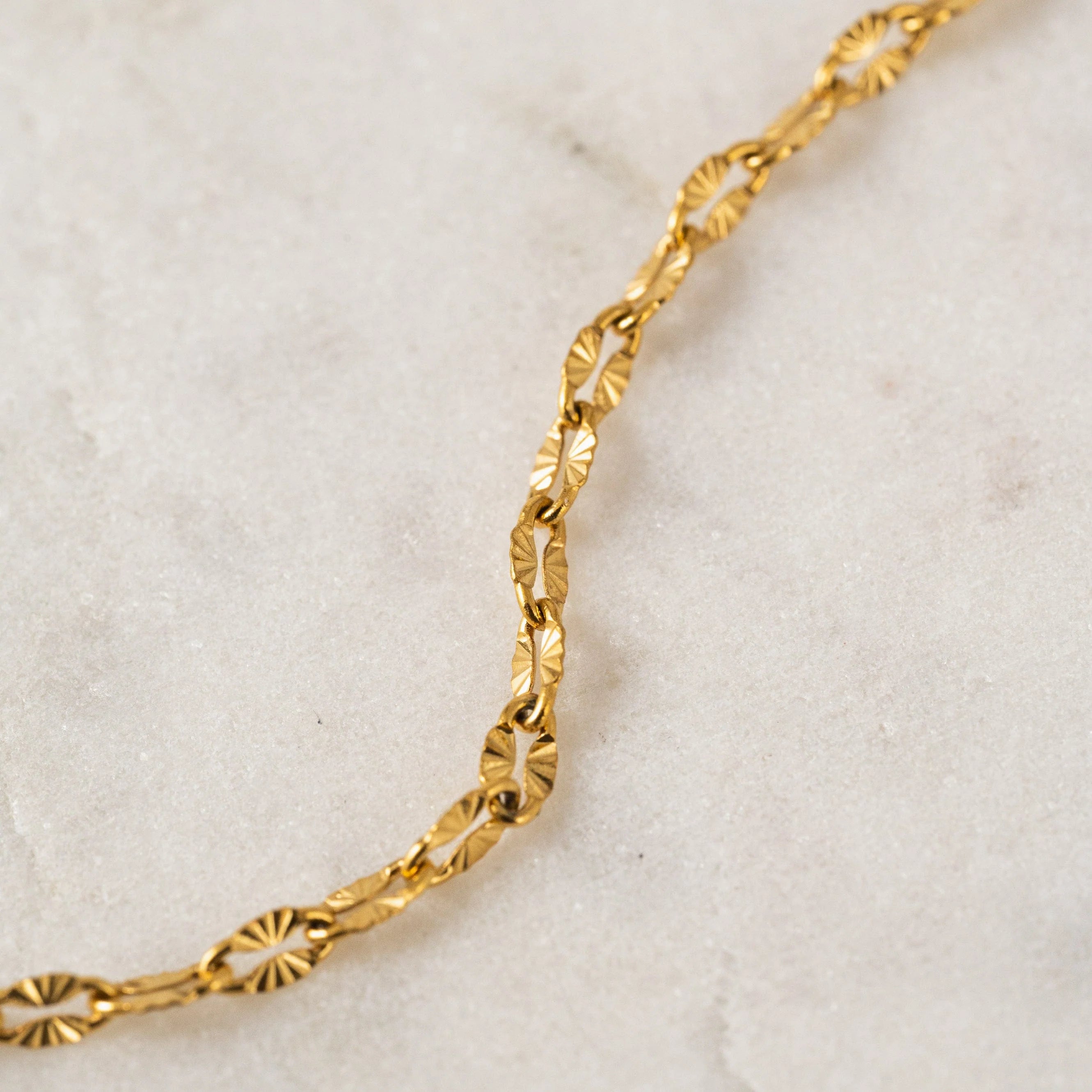 NECKLACE | CARO-Jewellery-LOVER'S TEMPO-GOLD-Coriander