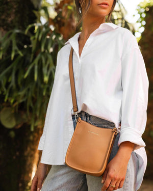 PARKER CROSSBODY BAG-Bags & Wallets-LOUENHIDE-CAMEL-Coriander