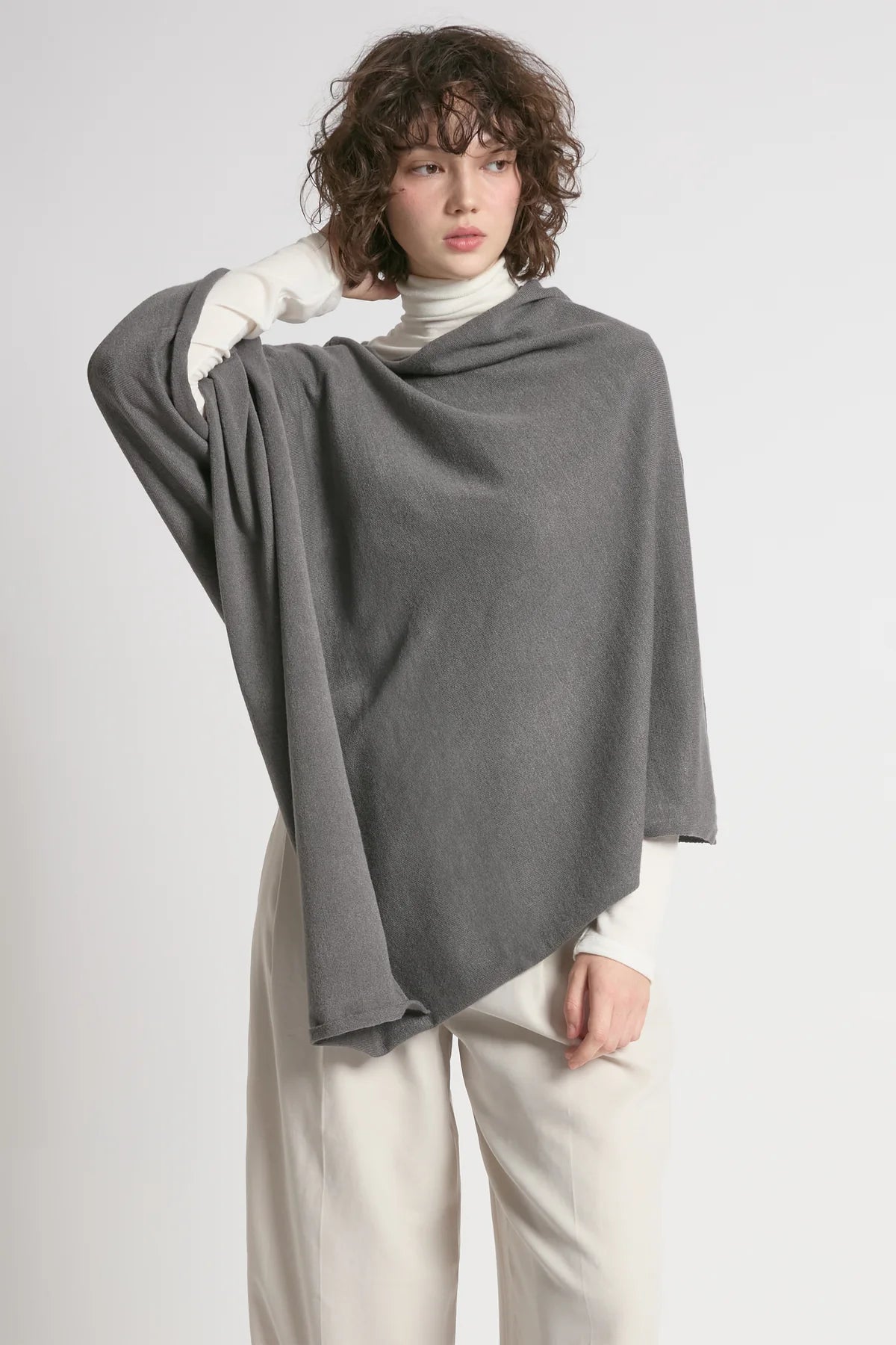 PONCHO | TRIANGLE-Scarves & Wraps-LOOK BY M-Coriander