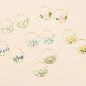 PRESSED FLOWER HOOP EARRING | GOLD W/GREEN PEPPERGRASS-Jewellery-SCOUT CURATED WEARS-Coriander