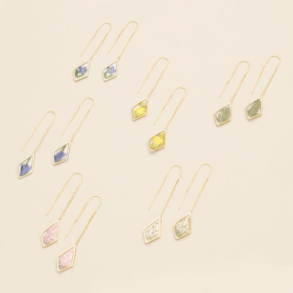 PRESSED FLOWER THREAD EARRING | GOLD W/YELLOW BABY'S BREATH-Jewellery-SCOUT CURATED WEARS-Coriander