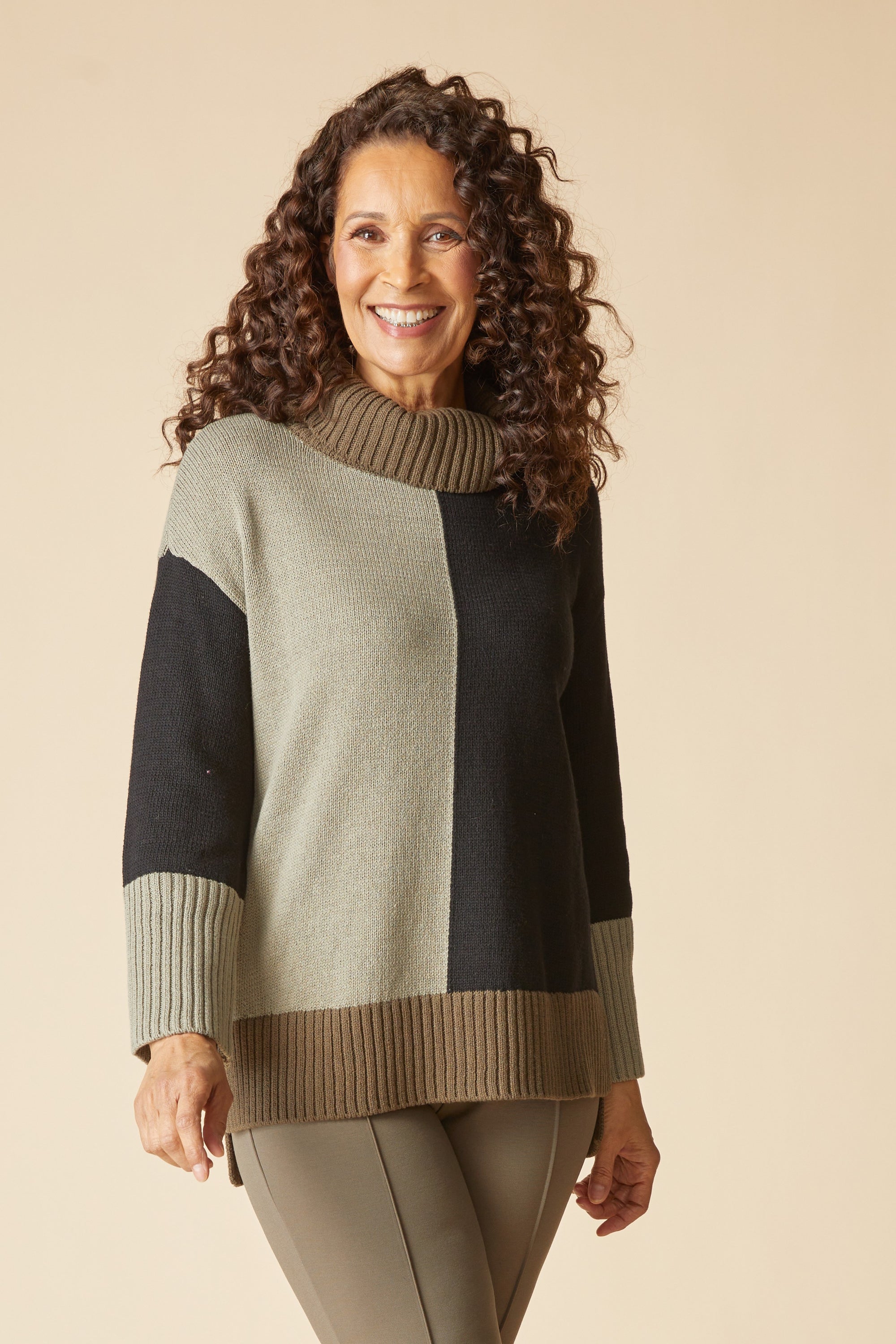 PULLOVER TUNIC SWEATER | YIN YANG MIX IT UP