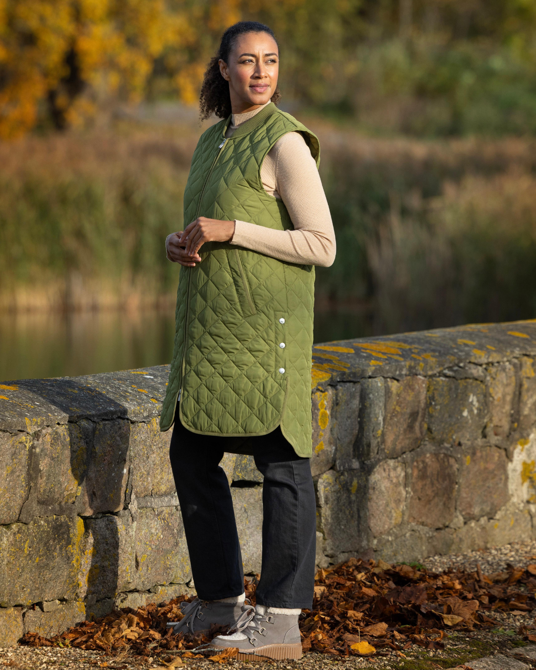 QUILTED VEST | LONG-Jackets & Sweaters-ILSE JACOBSEN-36-SPHAGNUM 469-Coriander