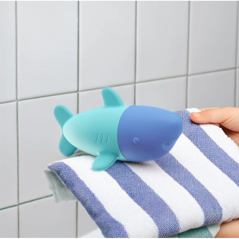 SQUEEZI BATH TOY | SHARK-Uncategorised-QUUT-Coriander