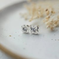 STUD EARRINGS | ELODIE-Jewellery-GLEE-SILVER-CLEAR-Coriander