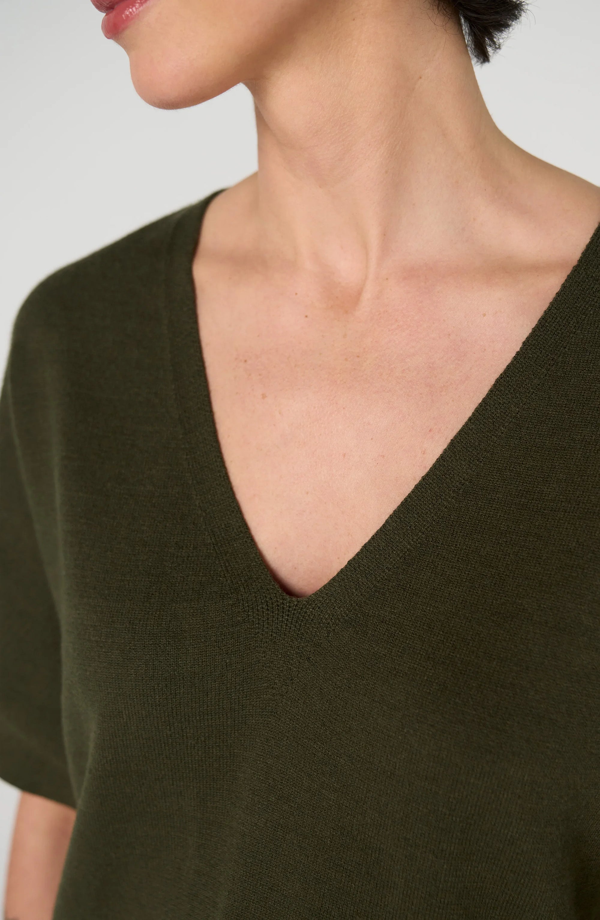 V-NECK SWEATER | DOLMAN