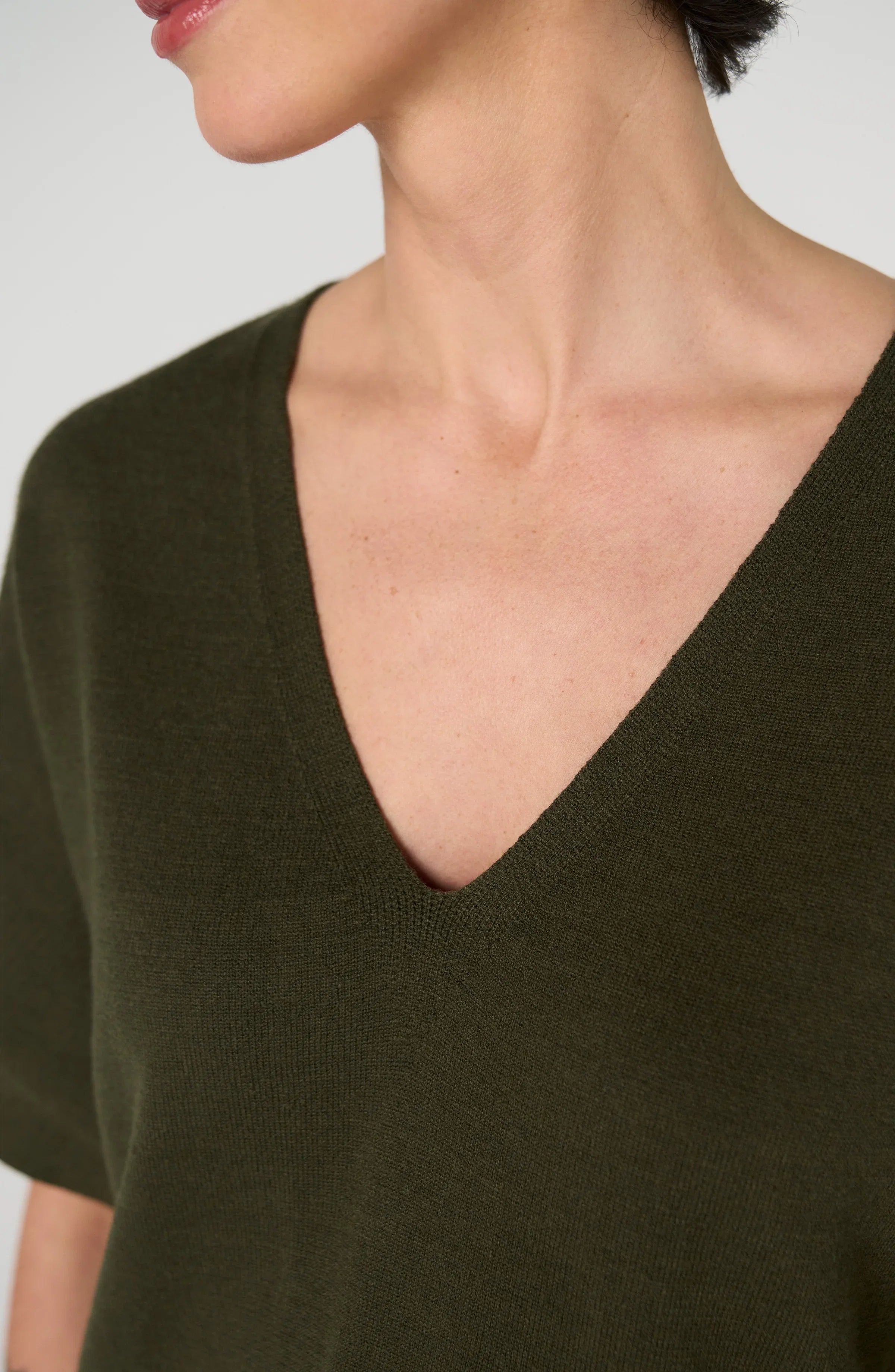 V-NECK SWEATER | DOLMAN-Jackets & Sweaters-LIVERPOOL-Coriander