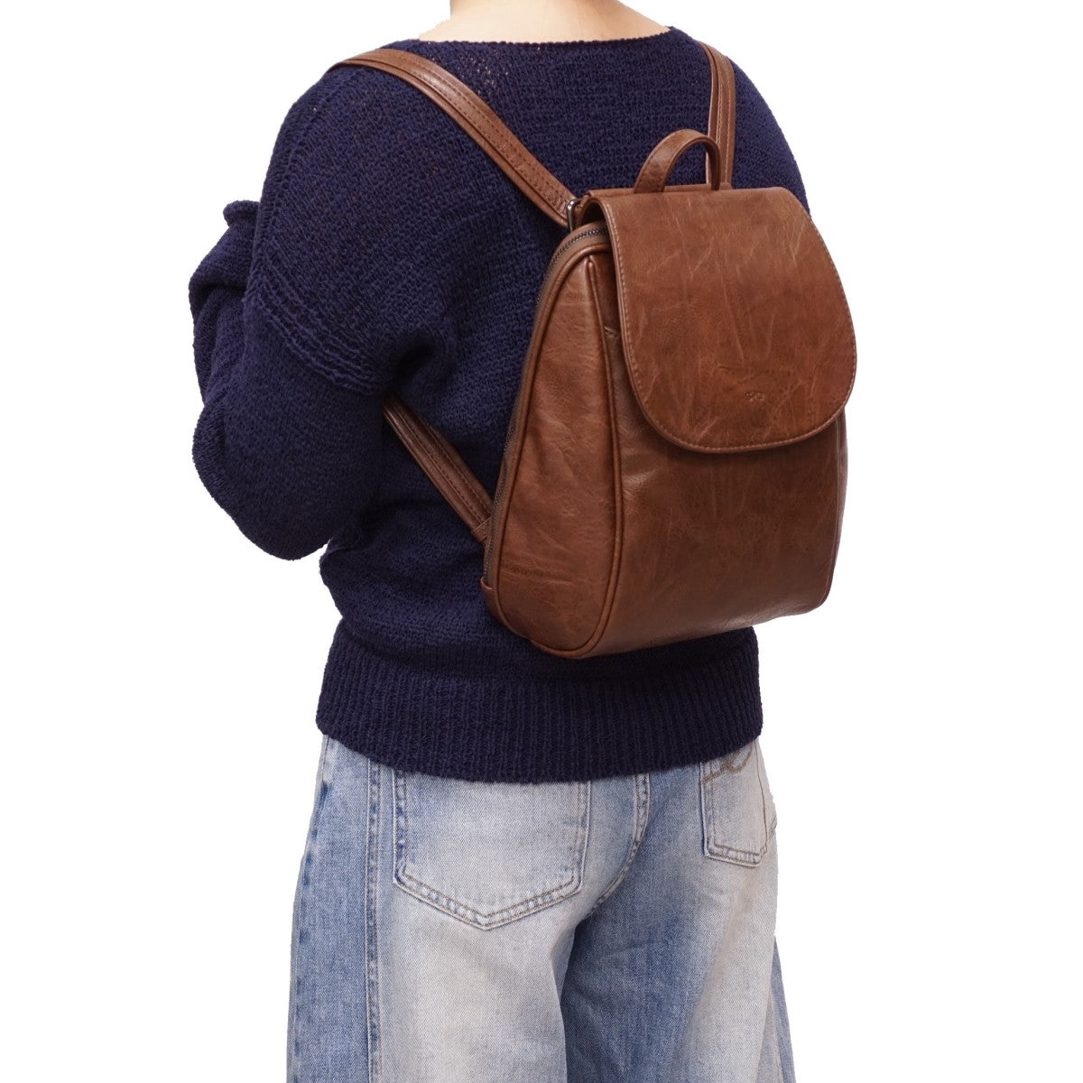 VEGAN CONVERTIBLE BACKPACK | JADA