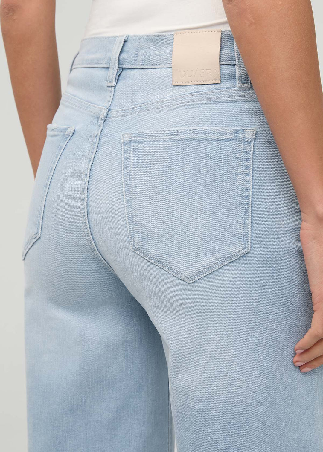 WOMEN'S JEAN | PERFORMANCE HIGH RISE WIDE LEG CROP-Denim-DUER-Coriander