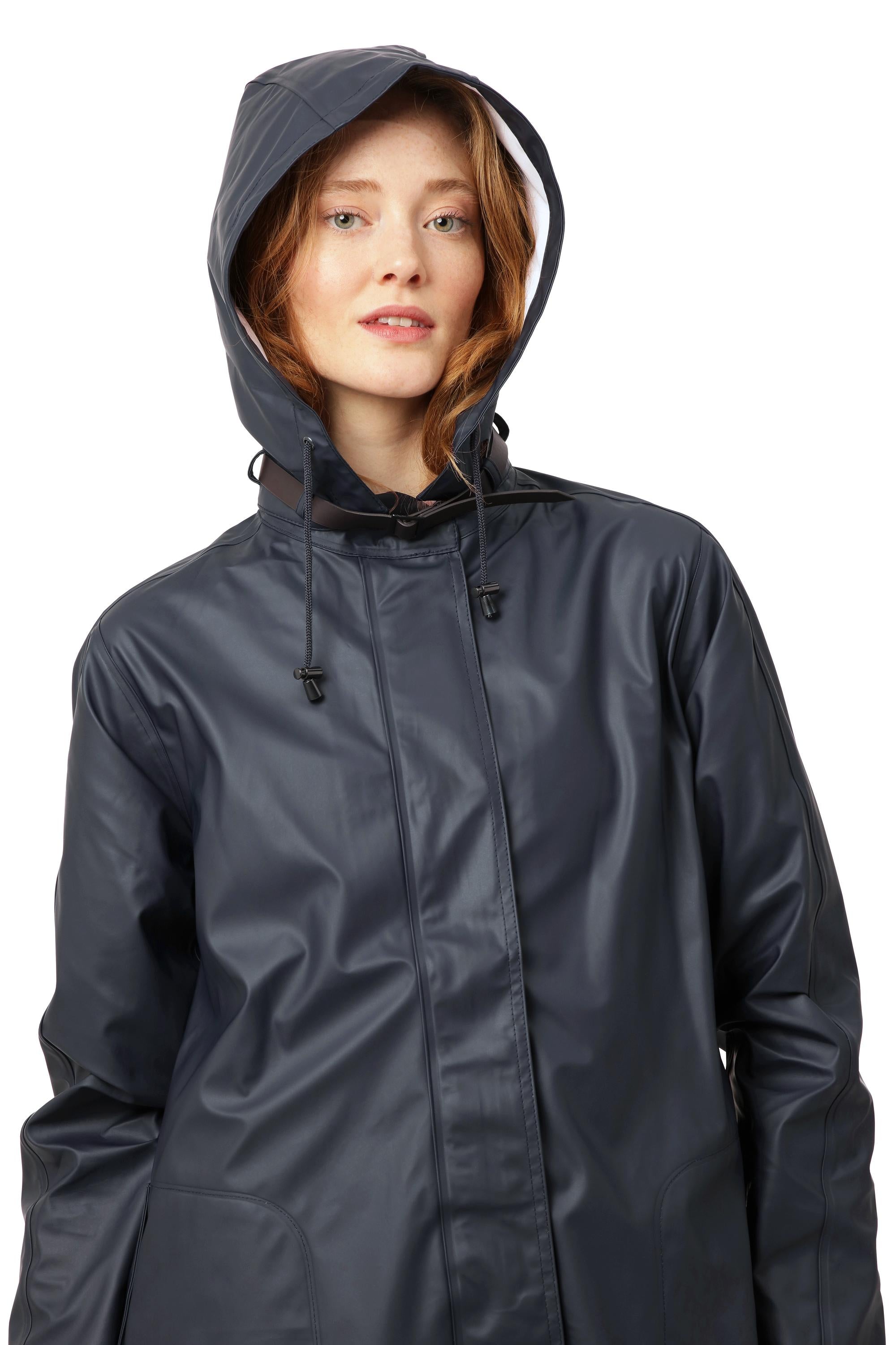 WOMEN'S RAINCOAT | RAIN71: DARK INDIGO-Jackets & Sweaters-ILSE JACOBSEN-Coriander