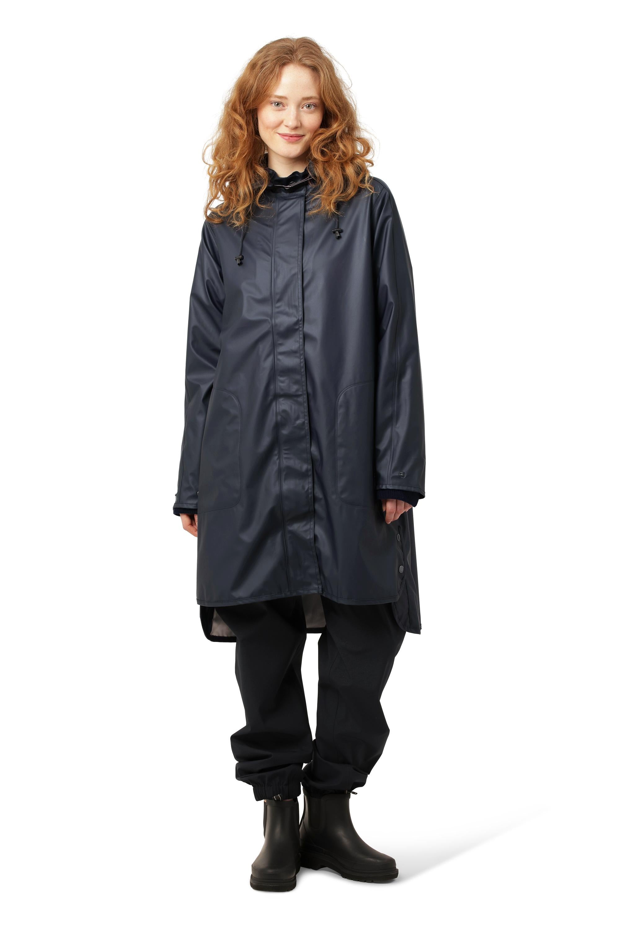 WOMEN'S RAINCOAT | RAIN71: DARK INDIGO-Jackets & Sweaters-ILSE JACOBSEN-Coriander