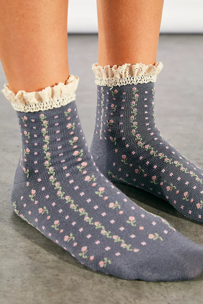 ROSEBUD WAFFLE KNIT ANKLE SOCKS | CHARCOAL