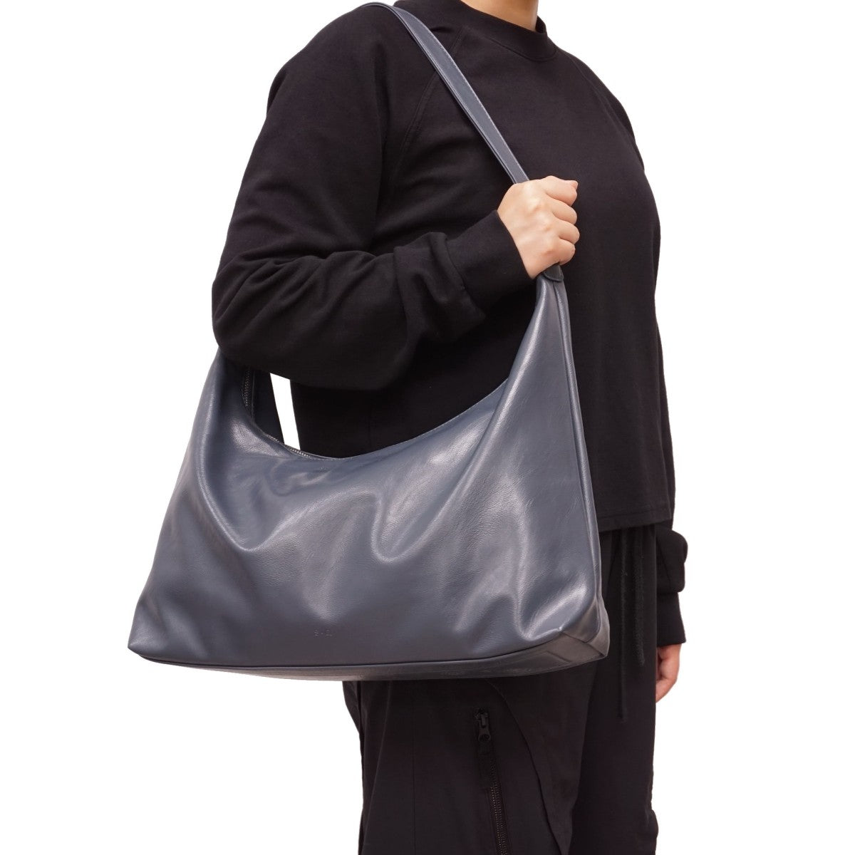 VEGAN HOBO | CECILE