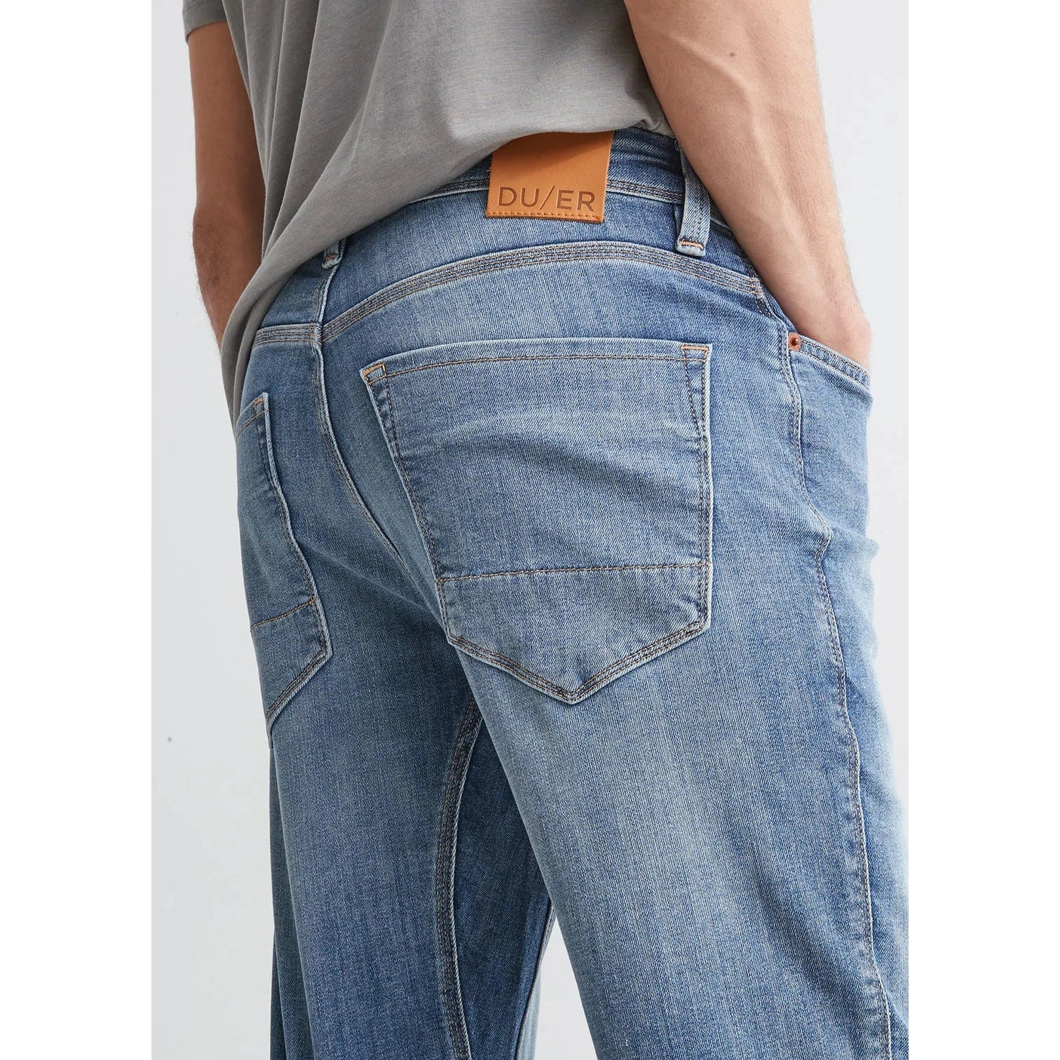 PERFORMANCE DENIM ATHLETIC - STRAIGHT - Coriander